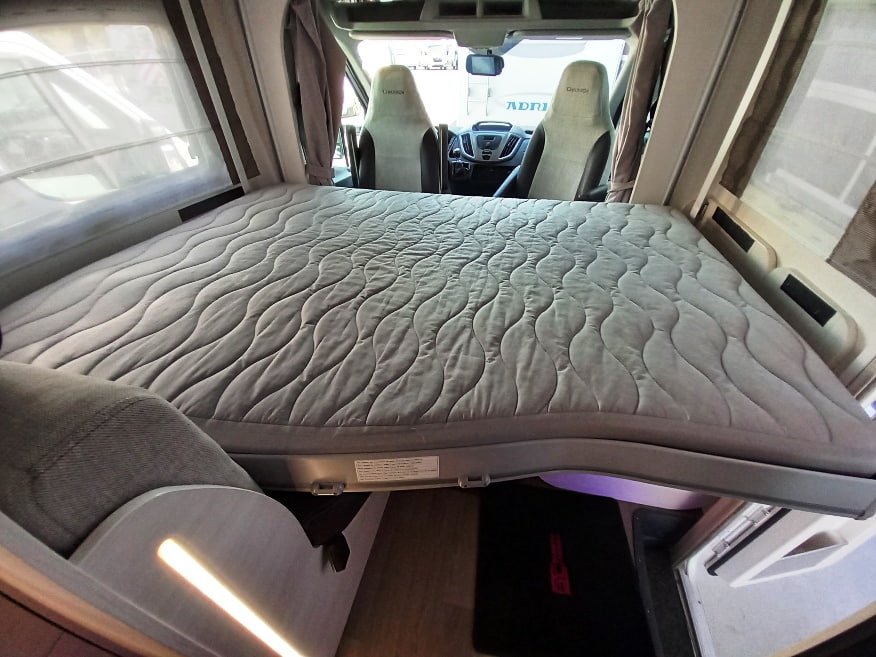 chausson-flash-716-semintegrale-castelli-transit-barberacaravan-castelboglione-at-14