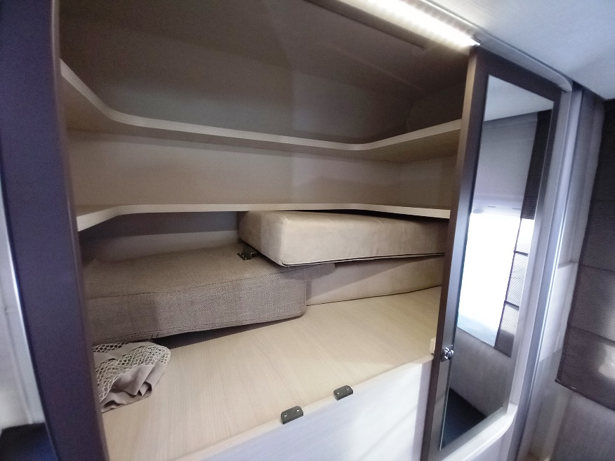 chausson-flash-716-semintegrale-castelli-transit-barberacaravan-castelboglione-at-17