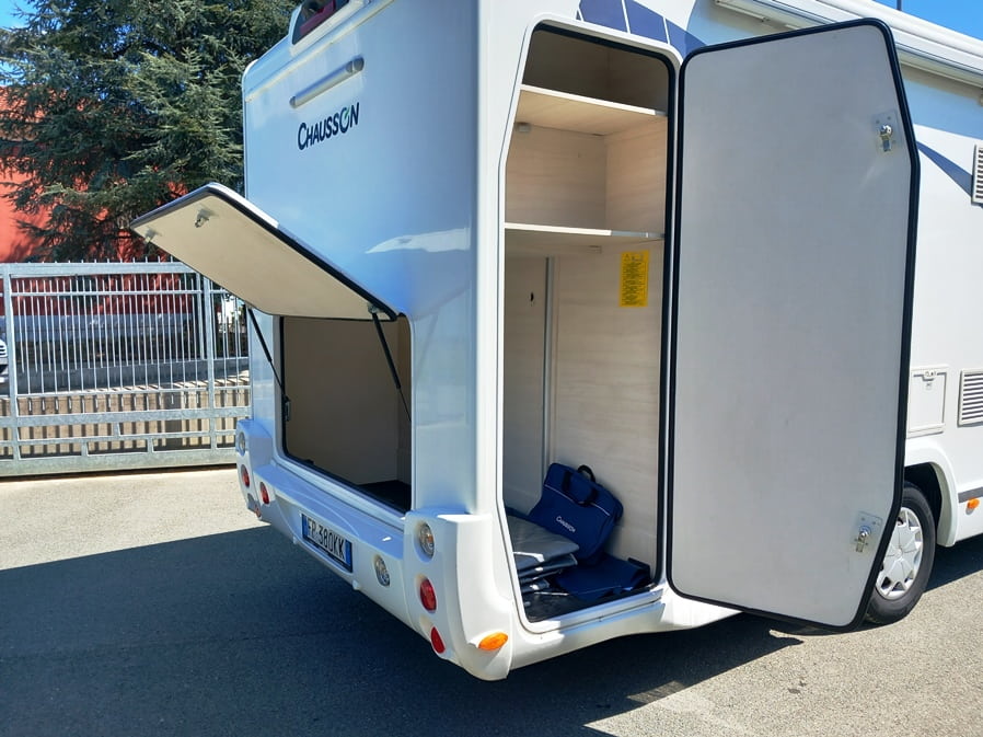 chausson-flash-716-semintegrale-castelli-transit-barberacaravan-castelboglione-at-4