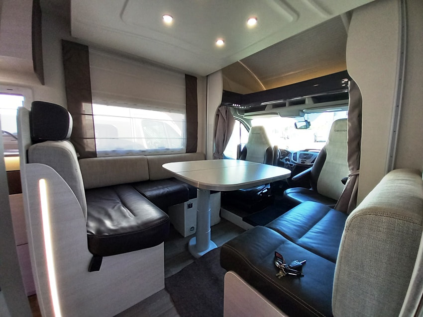 chausson-flash-716-semintegrale-castelli-transit-barberacaravan-castelboglione-at-6
