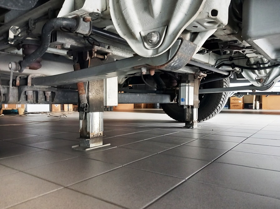 mobilvetta-kea-m-74-mansardato-garage-litio-barberacaravan-castelboglione-at-21