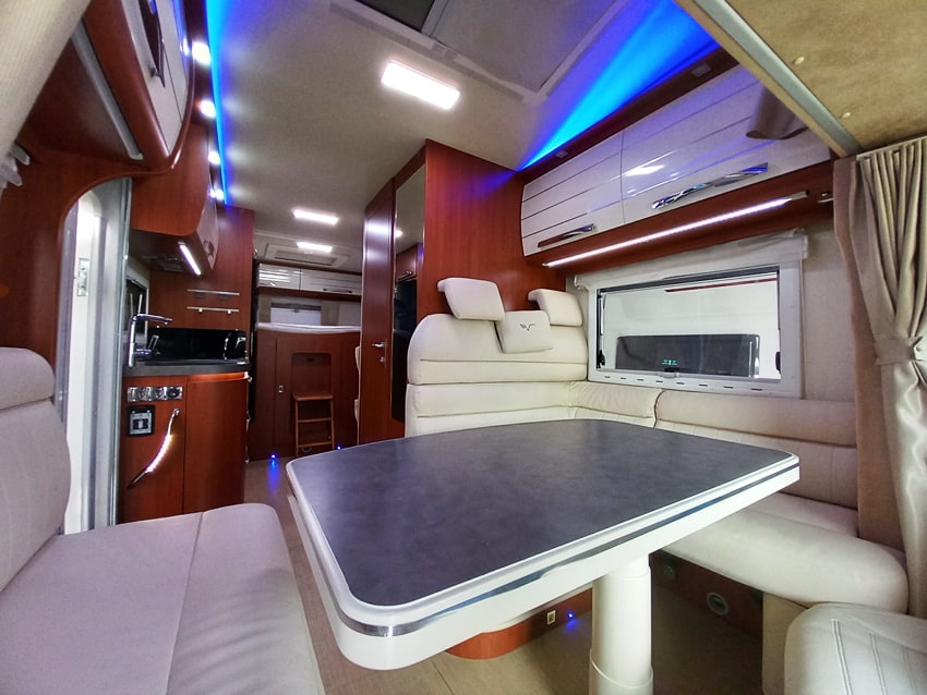 mobilvetta-kea-m-74-mansardato-garage-litio-barberacaravan-castelboglione-at-6