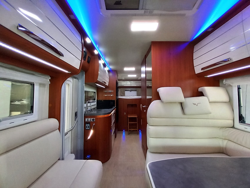 mobilvetta-kea-m-74-mansardato-garage-litio-barberacaravan-castelboglione-at-9