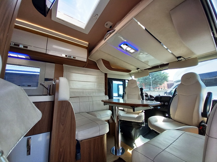 arca-h-699-glg-motorhome-gemelli-alko-doppiopavimento-barberacaravan-castelboglione-at-4