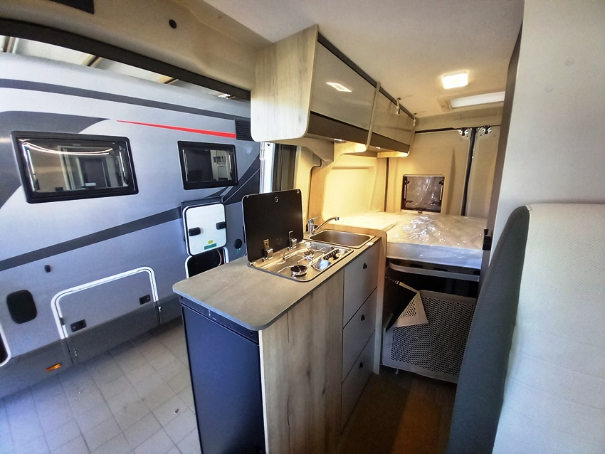 elnagh-van-k2-next-540-barberacaravan-castelboglione-at-11