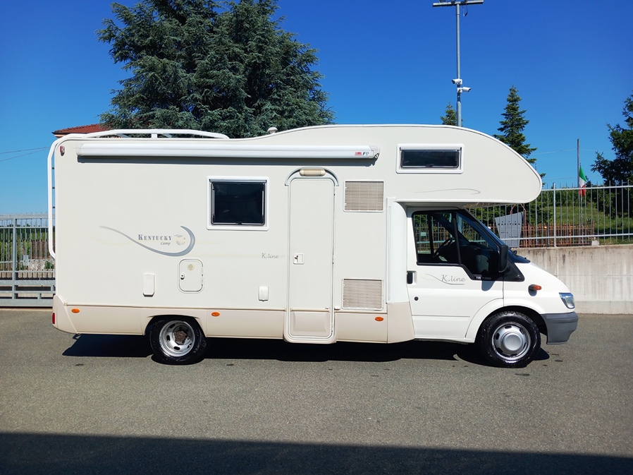 kentucky-corral-1-mansardato-posteriore-castello-barberacaravan-castelboglione-at-2