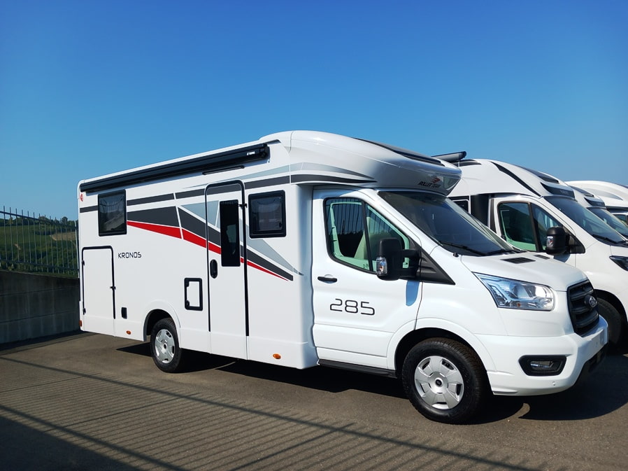 rollerteam-kronos-285tl-gemelli-semintegrale-barberacaravan-castelboglione-at-1