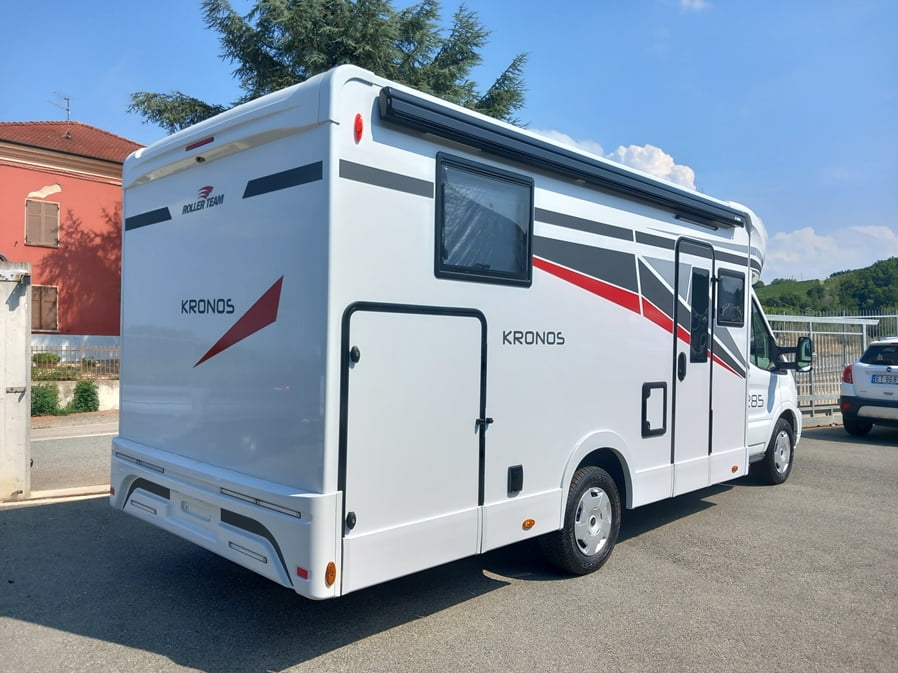 rollerteam-kronos-285tl-gemelli-semintegrale-barberacaravan-castelboglione-at-2