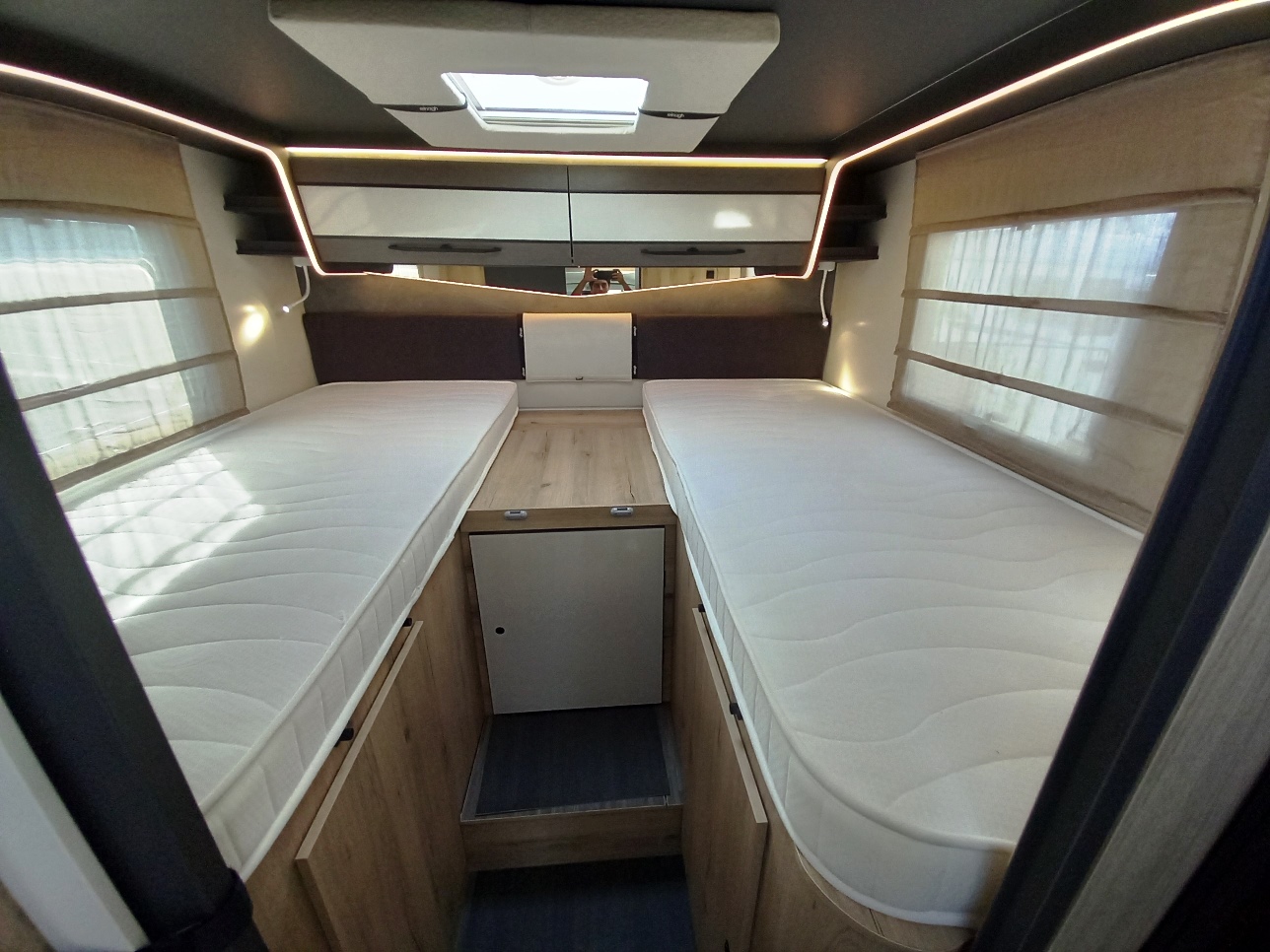 elnagh-t-loft-529-seintegrale-lettigemelli-barberacaravan-castelboglione-at-10