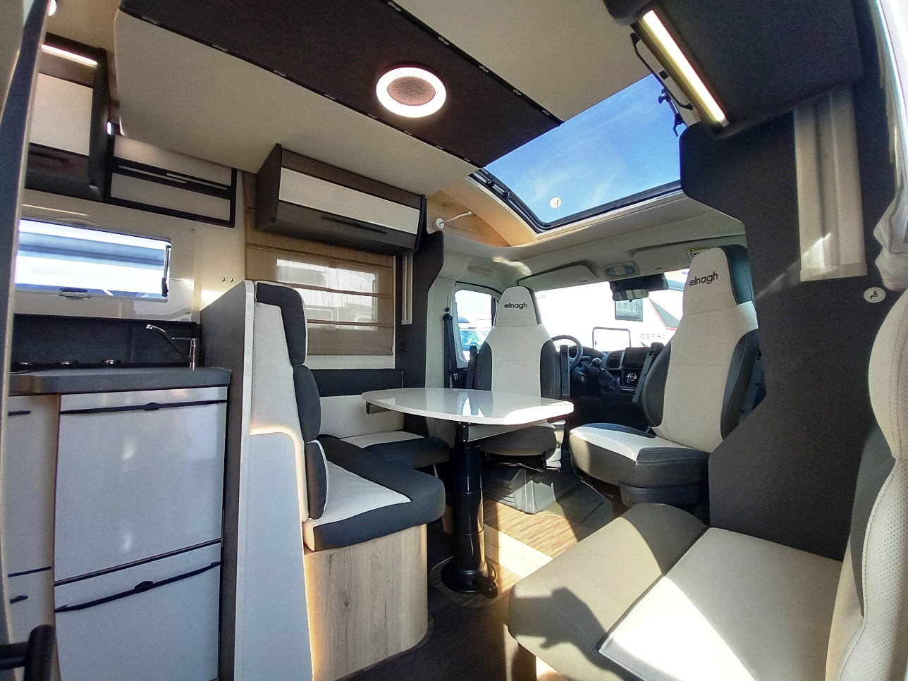 elnagh-t-loft-529-seintegrale-lettigemelli-barberacaravan-castelboglione-at-5