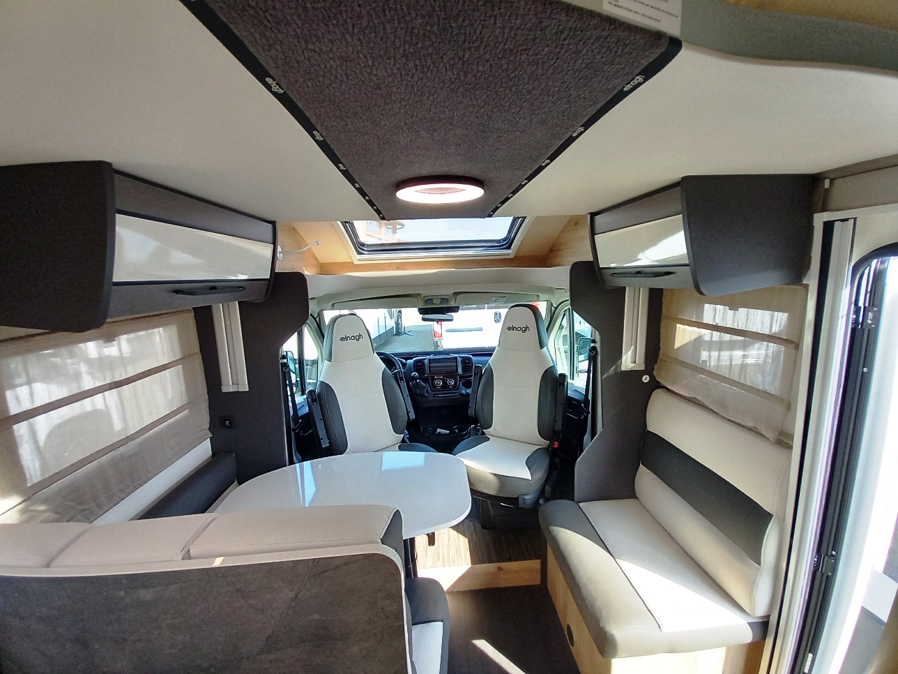 elnagh-t-loft-529-seintegrale-lettigemelli-barberacaravan-castelboglione-at-8