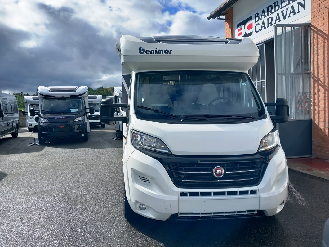 camper-benimar-mileo242-seminegrale-lettotrasversale-basculane-5posi-usato-barberacaravan-castelboglione-at-2
