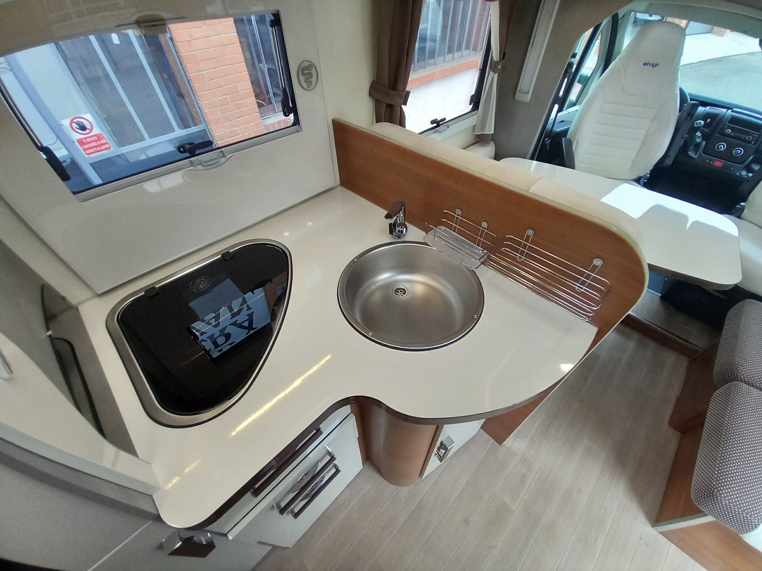 elnagh-baron 560-corto-barsculante-trasversale-usato-barberacaravan-castelboglione-at-12